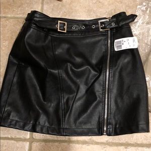 Forever 21 faux leather skirt